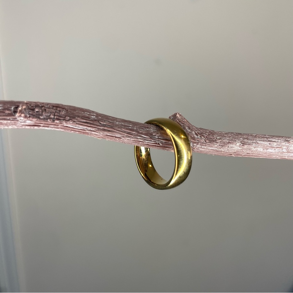 Tungsten Carbide gold coloured wedding band